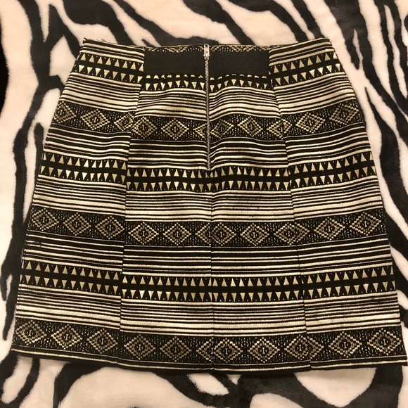 Black and Gold metallic mini skirt - FINAL DAY TO PURCHASE!!! - Picture 3 of 5